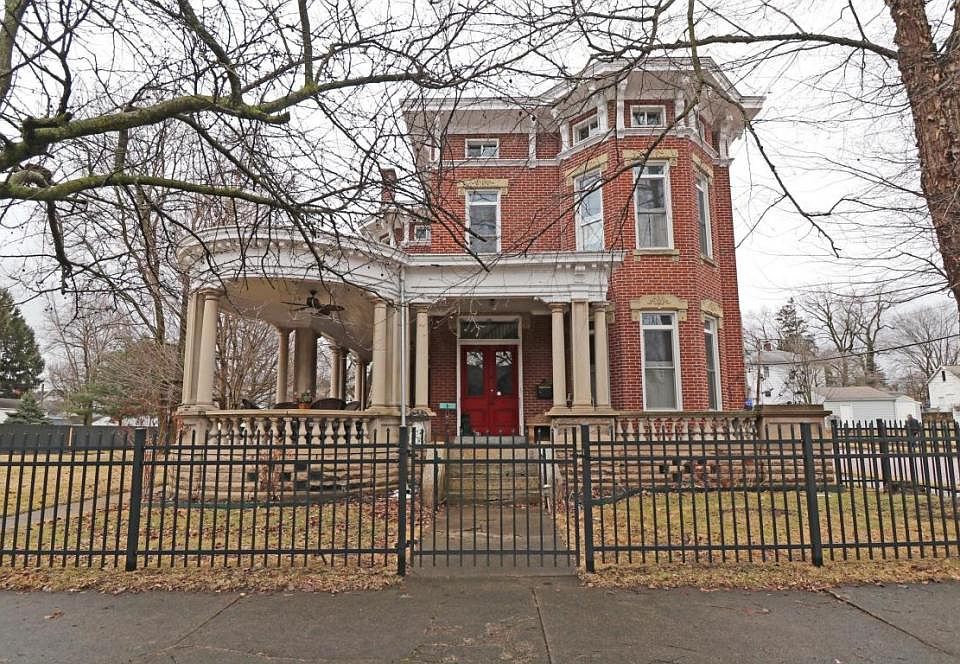1st image of 391 Hudson Ave