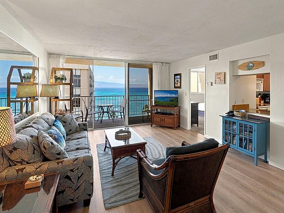 4th image of 4365 Lower Honoapiilani Rd #1015