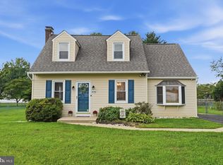 1048 Hawthorne Rd, Bensalem, PA 19020