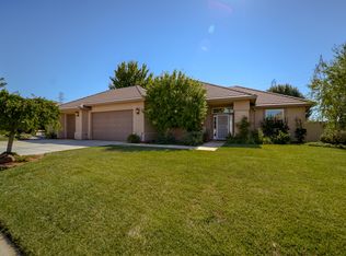 925 Albion Ave, Redding, CA 96003