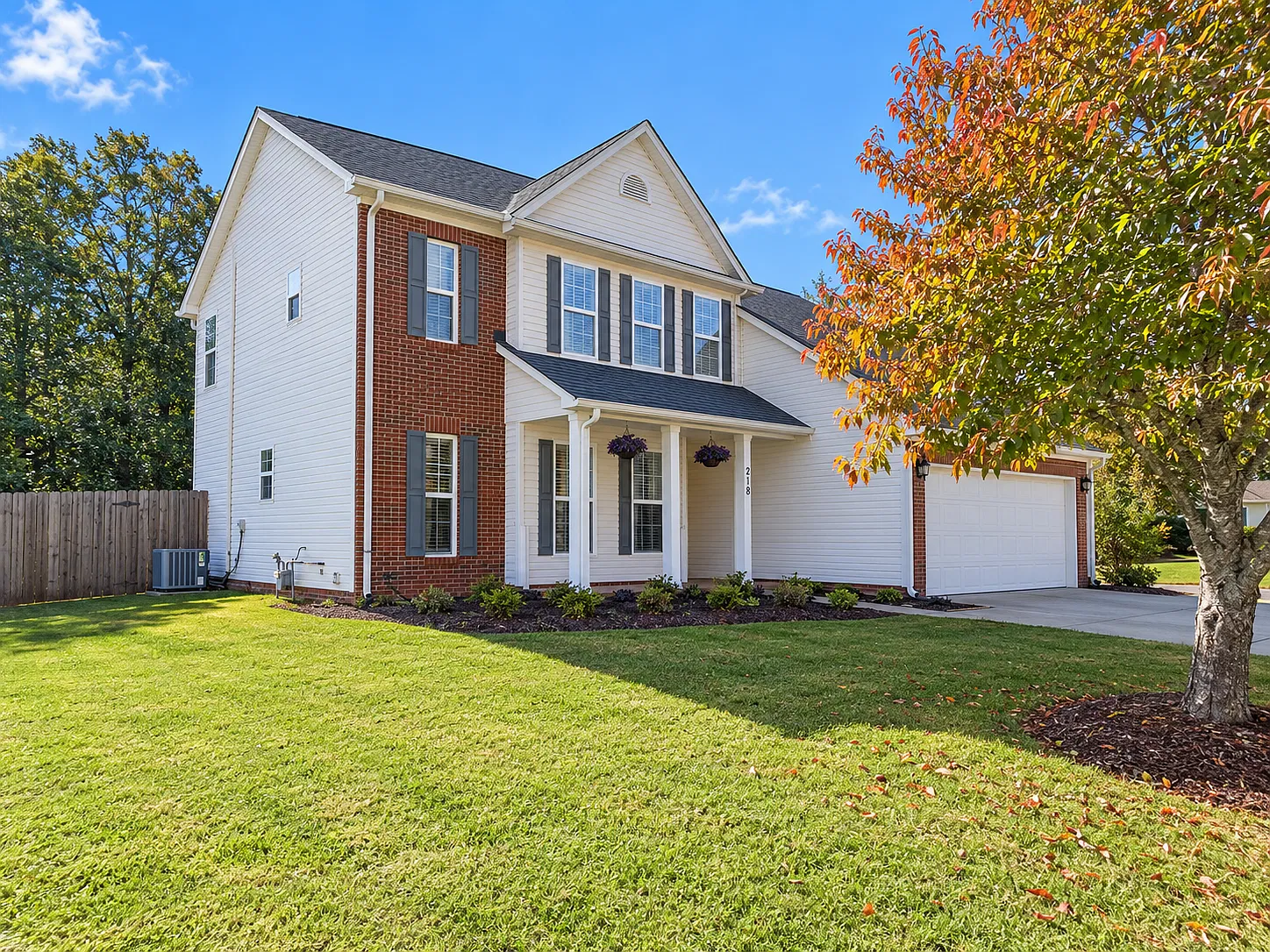 3 bed, 2.5 bath, 1989 sqft, $1,945 — Photo 3
