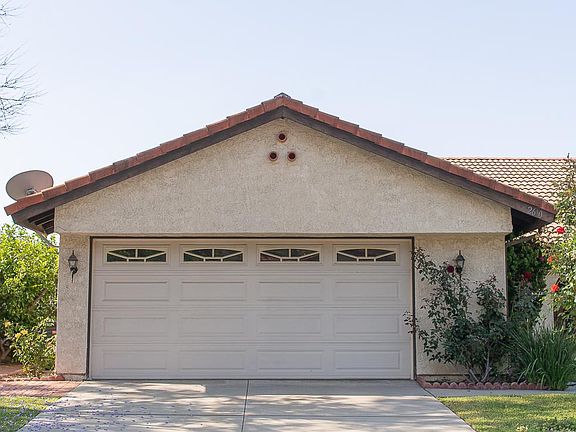 3rd image of 2610 Brookdale Ln