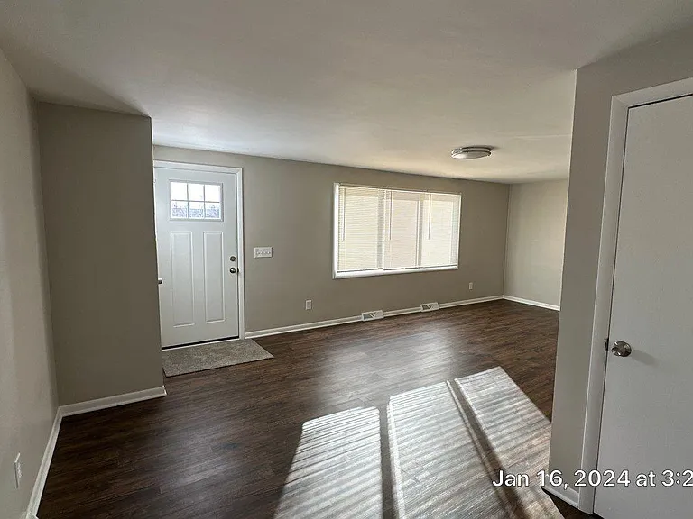 3222 Hilton St NW — Photo 7