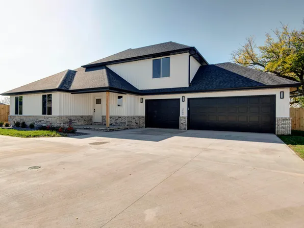 3680 W Overland Street, Springfield, MO 65807