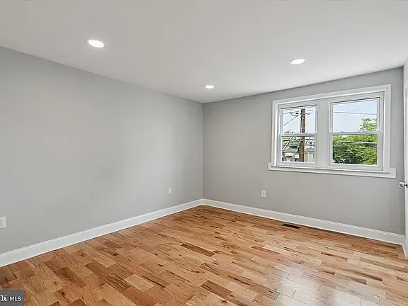 806 Rundale Ave — Photo 3