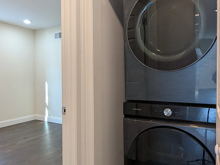 7 Maple St #1 — Photo 12