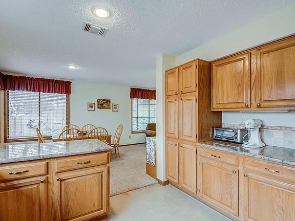 4th image of 1205 Hickory Valley Ct
