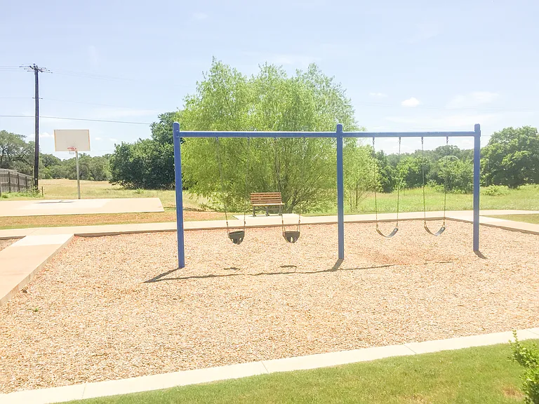 3407 Castleton Dr — Photo 37
