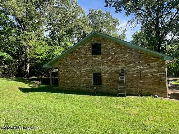 3rd image of 306 Gluckstadt Rd