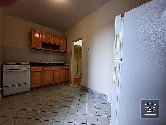 5th image of 5423 Fort Hamilton Pkwy APT C11