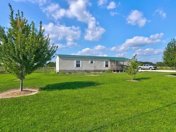121 Woodstock Road, Buffalo, MO 65622