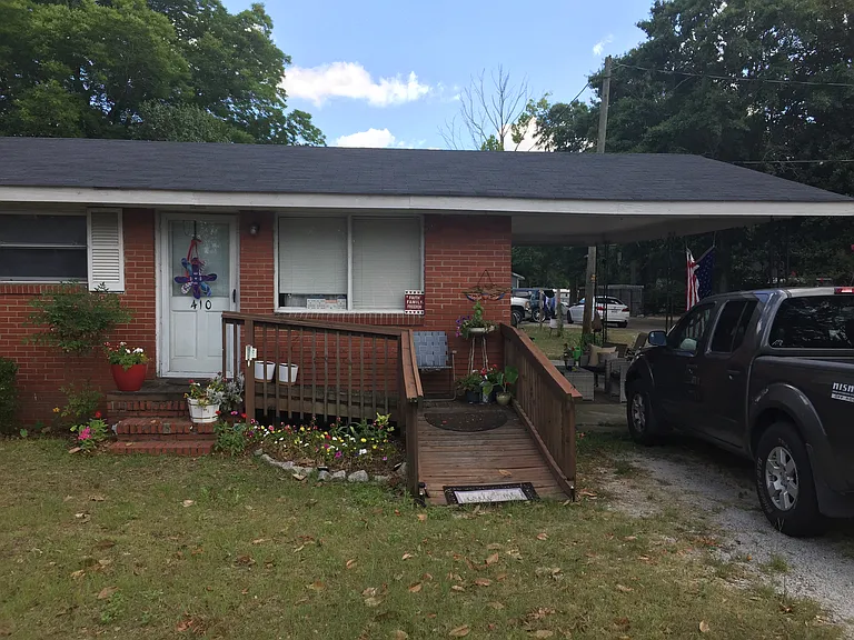 410 E McGregor St — Photo 2