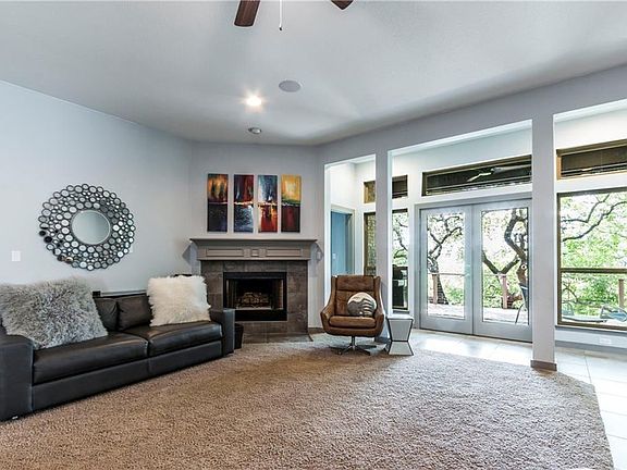 3rd image of 217 Bellagio Dr
