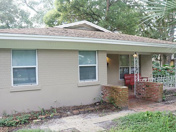 3rd image of 803 E Lambright St