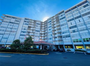 1300 NE Miami Gardens Dr APT 204E, North Miami Beach, FL 33179
