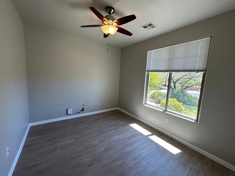 2094 N Red Mountain Rd — Photo 18