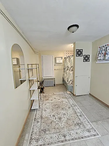 1253 W Arch St Photo 1