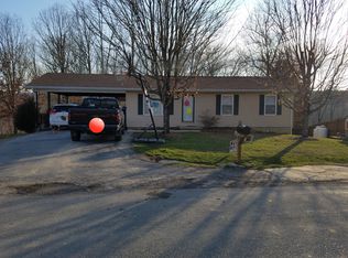 122 Falcon Ridge Rd, Clifton Forge, VA 24422