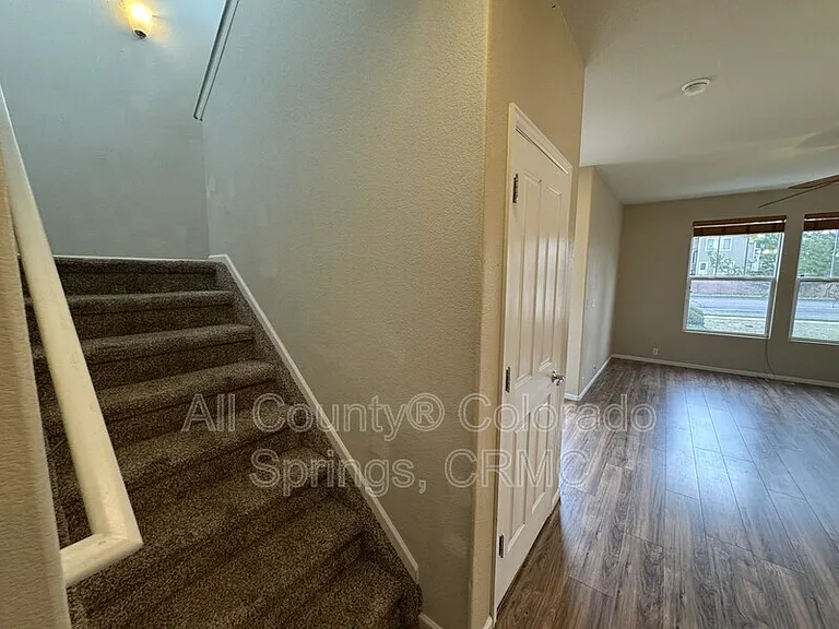7332 Sandy Springs Point — Photo 9
