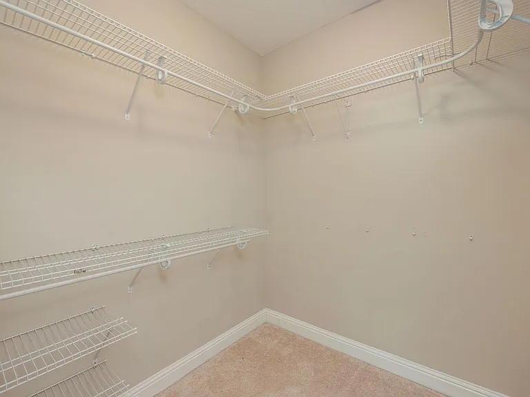 401 King St — Photo 24