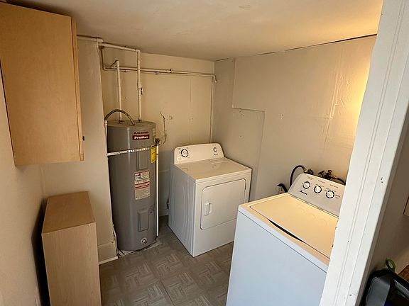 2nd image of 1817 N Evans Ave