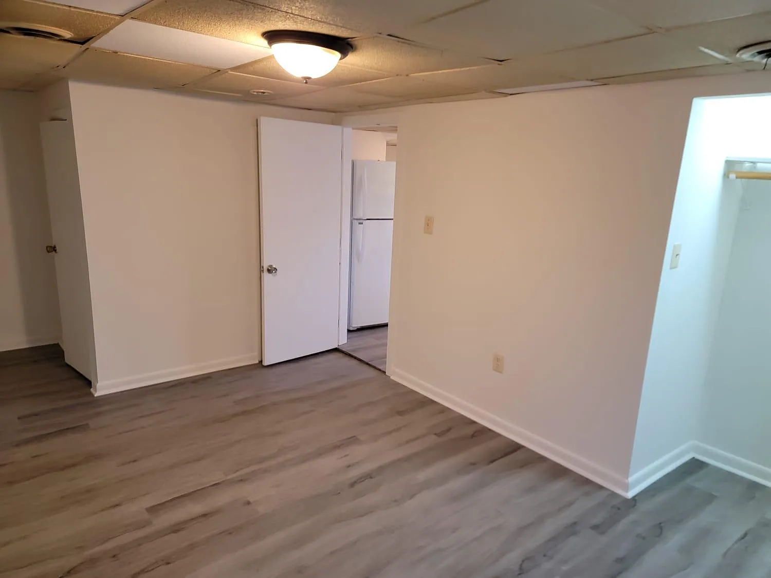 2 bed, 950 sqft, $1,350 — Photo 2
