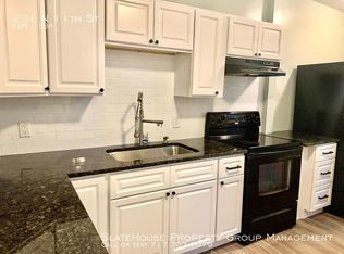 231 N 11th St, Reading, PA 19601