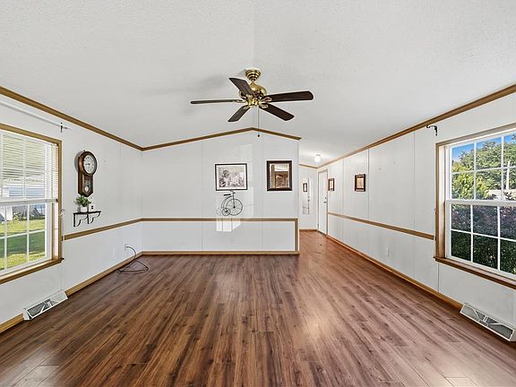 5th image of 5100 Terri Ln