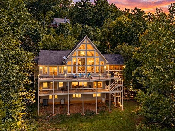 2nd image of 480 Whitetail Ln