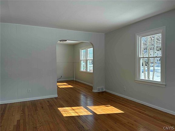 5th image of 51 Homeland Rd