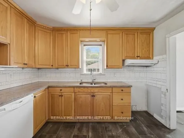 1527 Killarney Beach Rd, Innisfil, ON L0L 1W0
