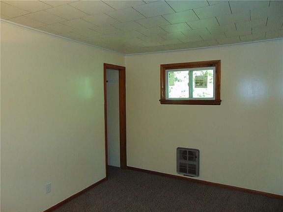 5th image of 4 Parkway St