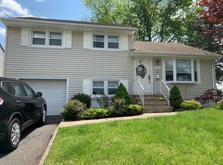 1073 Elker Rd, Union, NJ 07083