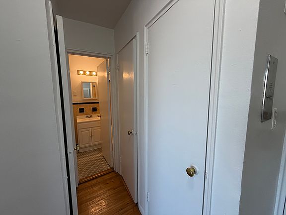5th image of 15 Mackay Pl APT 5C