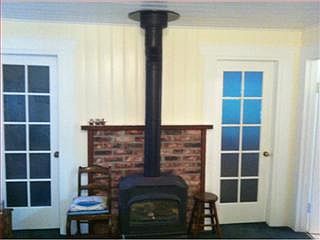 2nd image of 776 Hillcrest Dr