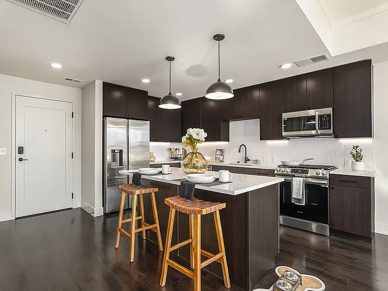 One Seven at Belleview Station — Photo 10