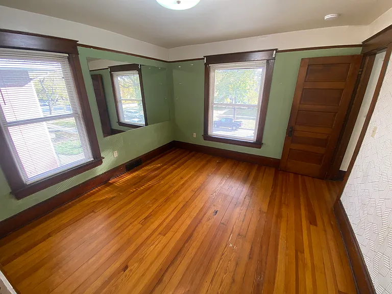 920 E St — Photo 24