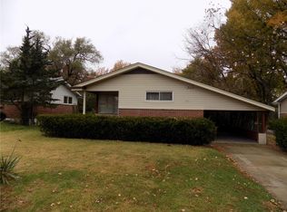 9915 Ashmont Dr, Saint Louis, MO 63136
