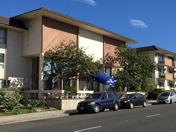 2nd image of 5585 E Pacific Coast Hwy Unit 271