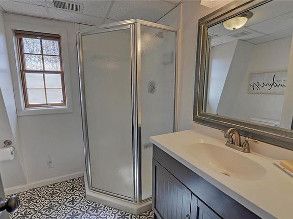 4th image of 1492 Ivy Mountain Rd