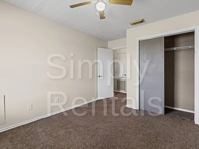 479 Mills Way — Photo 13