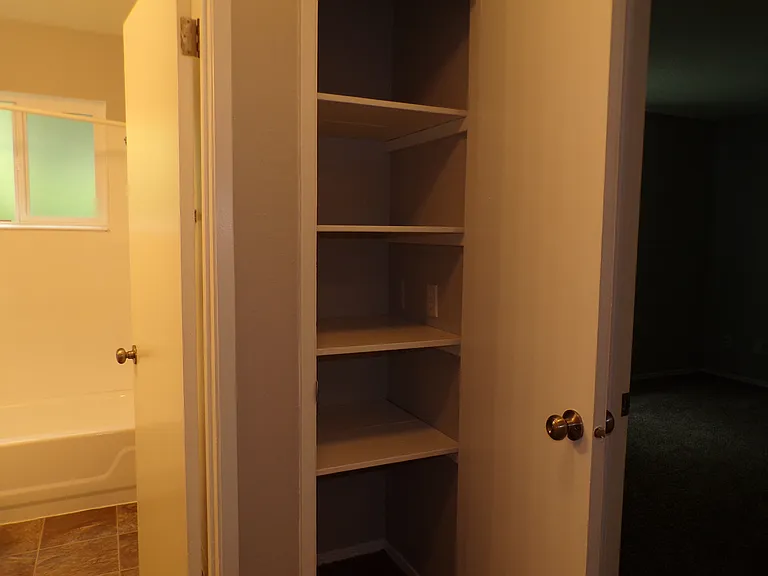 5102 SW 45th Ave #1 — Photo 13