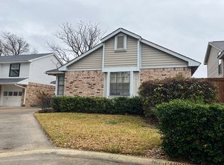 2916 Harbinger Ln, Dallas, TX 75287