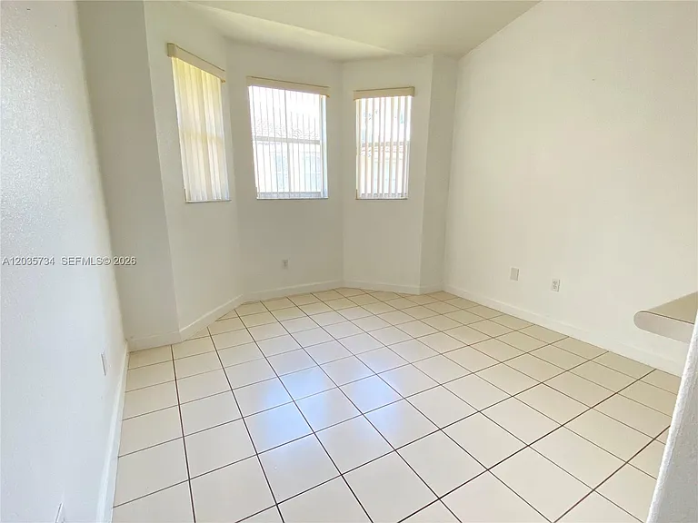 1658 SE 28th Ct #201 — Photo 17