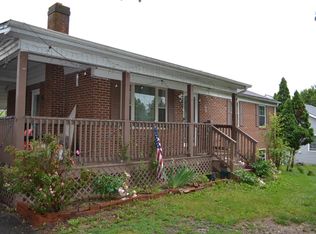108 Harper St, Weyers Cave, VA 24486