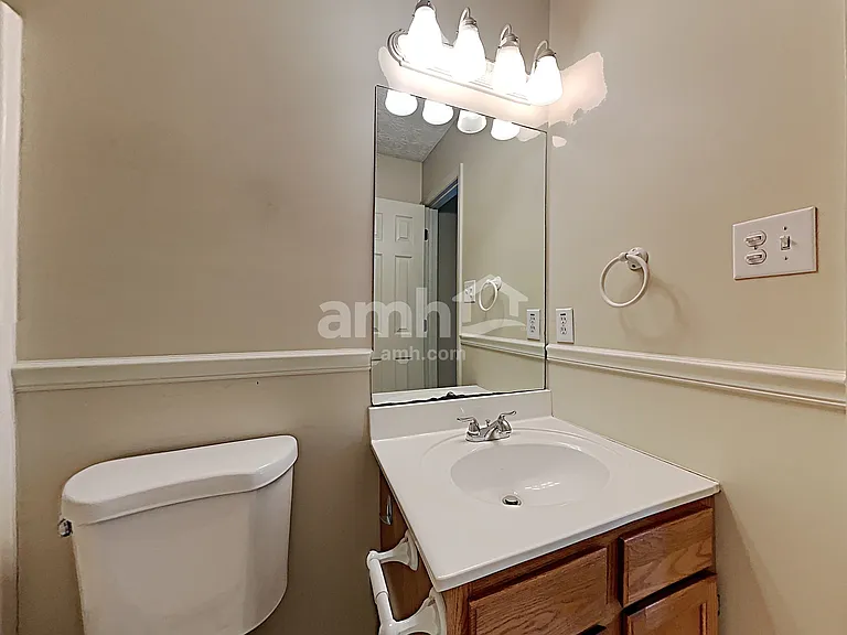 4543 Twin Pines Dr — Photo 11
