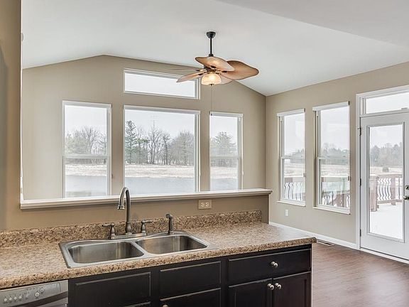 5th image of 16291 Esher Ct