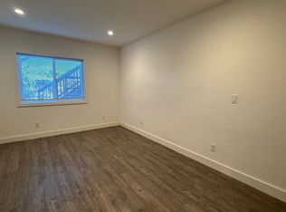 360 Sweeny St ROOM A, San Francisco, CA 94134
