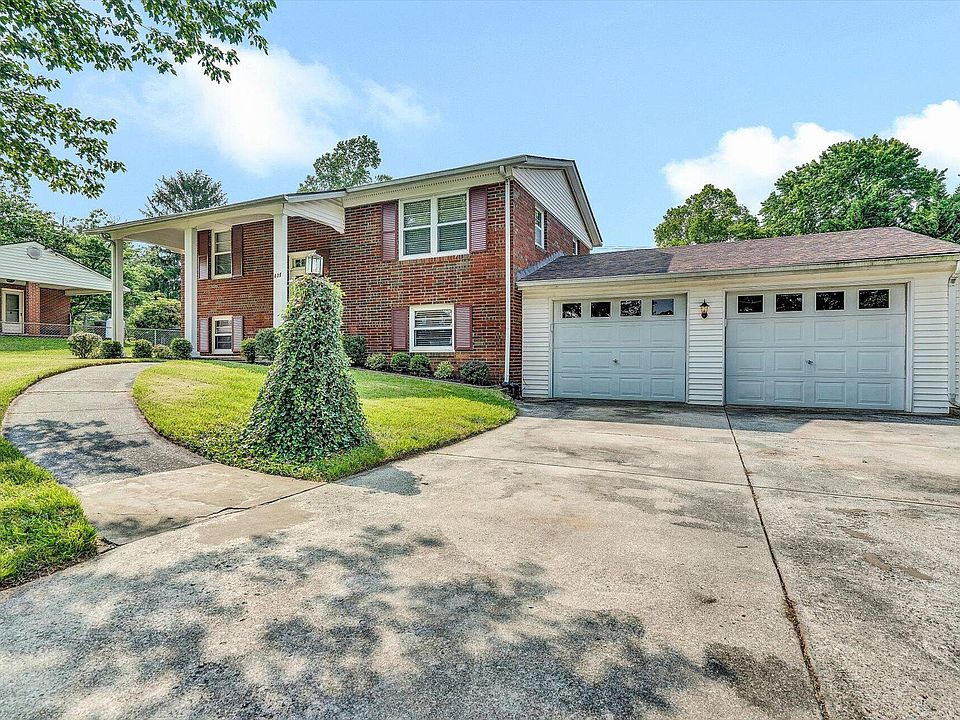 1st image of 439 Petty Ave