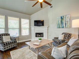 8709 James Dr, Argyle, TX 76226
